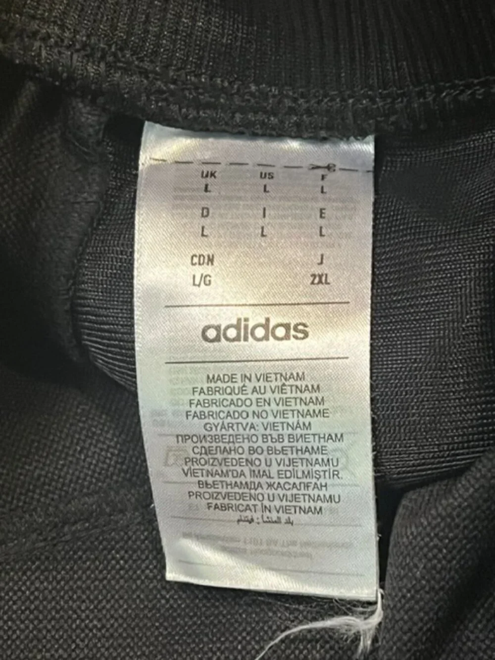 adidas defects noticeable huskies